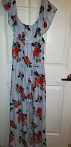 Floral off-the-shoulder Walkthrough Romper